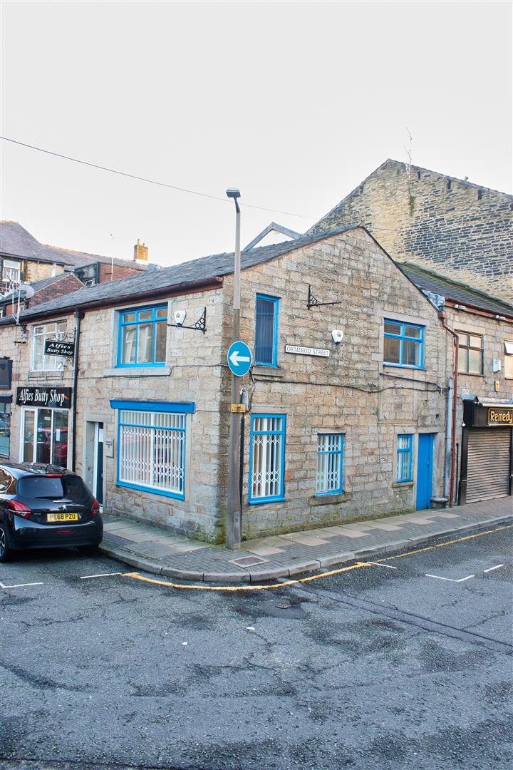 Bull Street, Burnley, BB11 Balmer & Co
